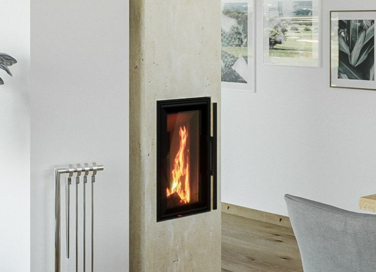 Steinofen mit Sichtfenster